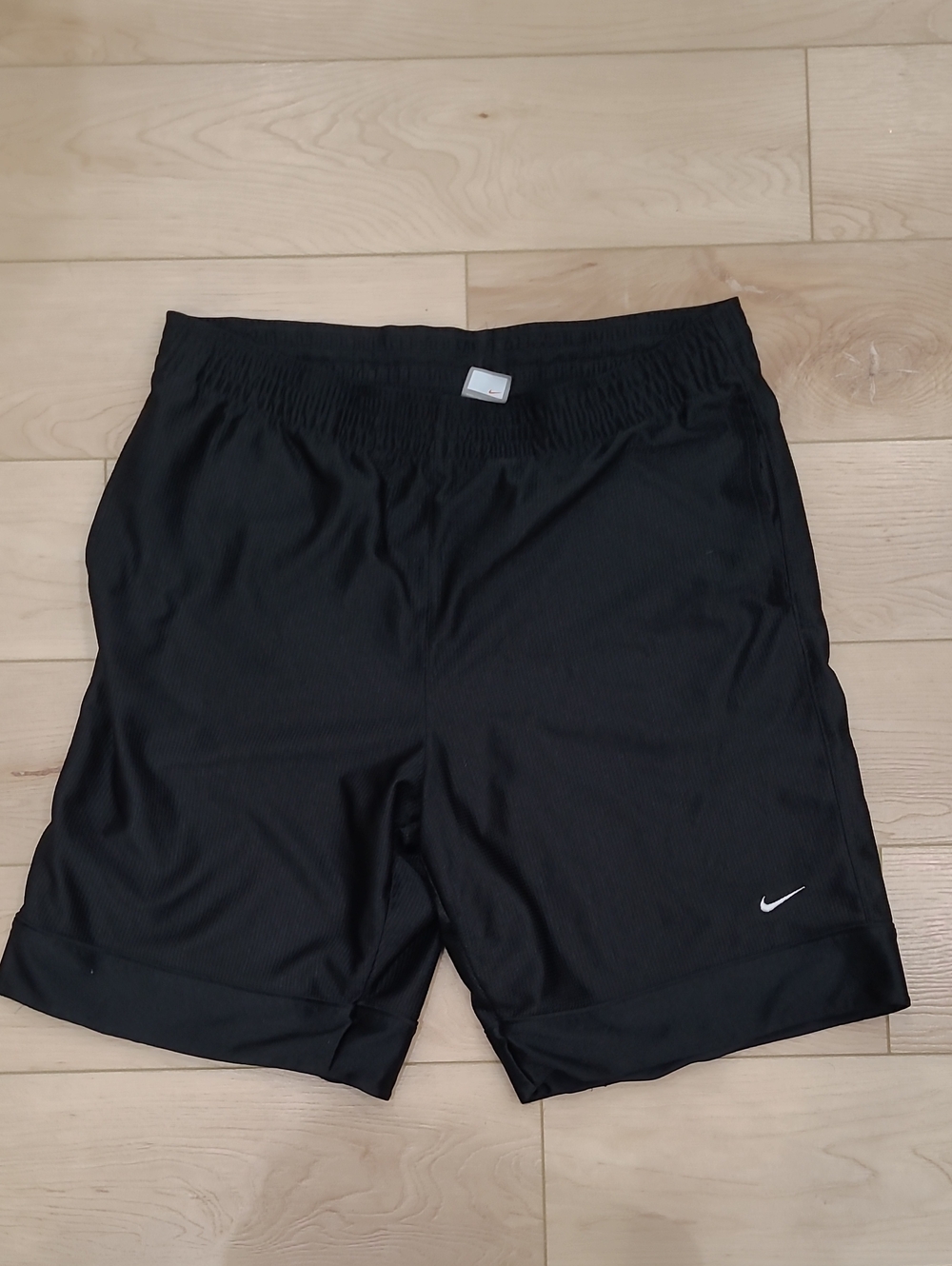 Y2K Nike Men’s Black Athletic Shorts With Small White Swoosh